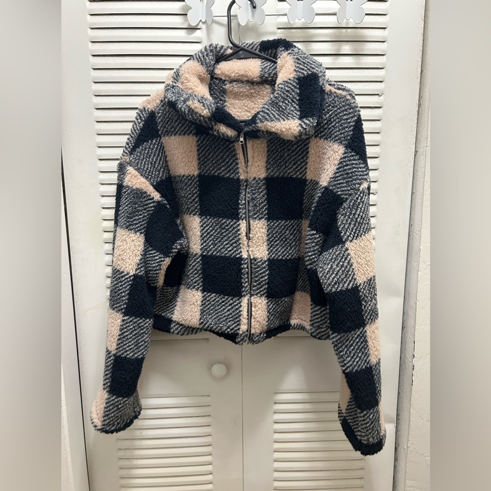 Sherpa Jacket Cropped NWOT